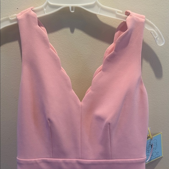 CeCe Pink Scallop V-Neck Mini Sheath Dress - Picture 2 of 6